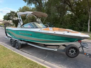 2018-mastercraft-xt25-147759-image8.webp