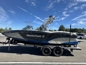 2017-mastercraft-x23-146981-image0.webp