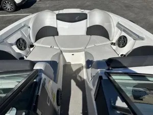 2017-mastercraft-x23-146981-image6.webp