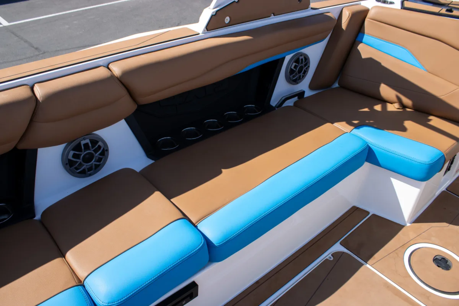 2023 AXIS T250 