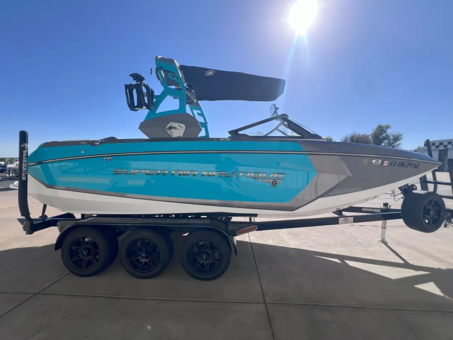 2019-nautique-g23-146986-image6.webp