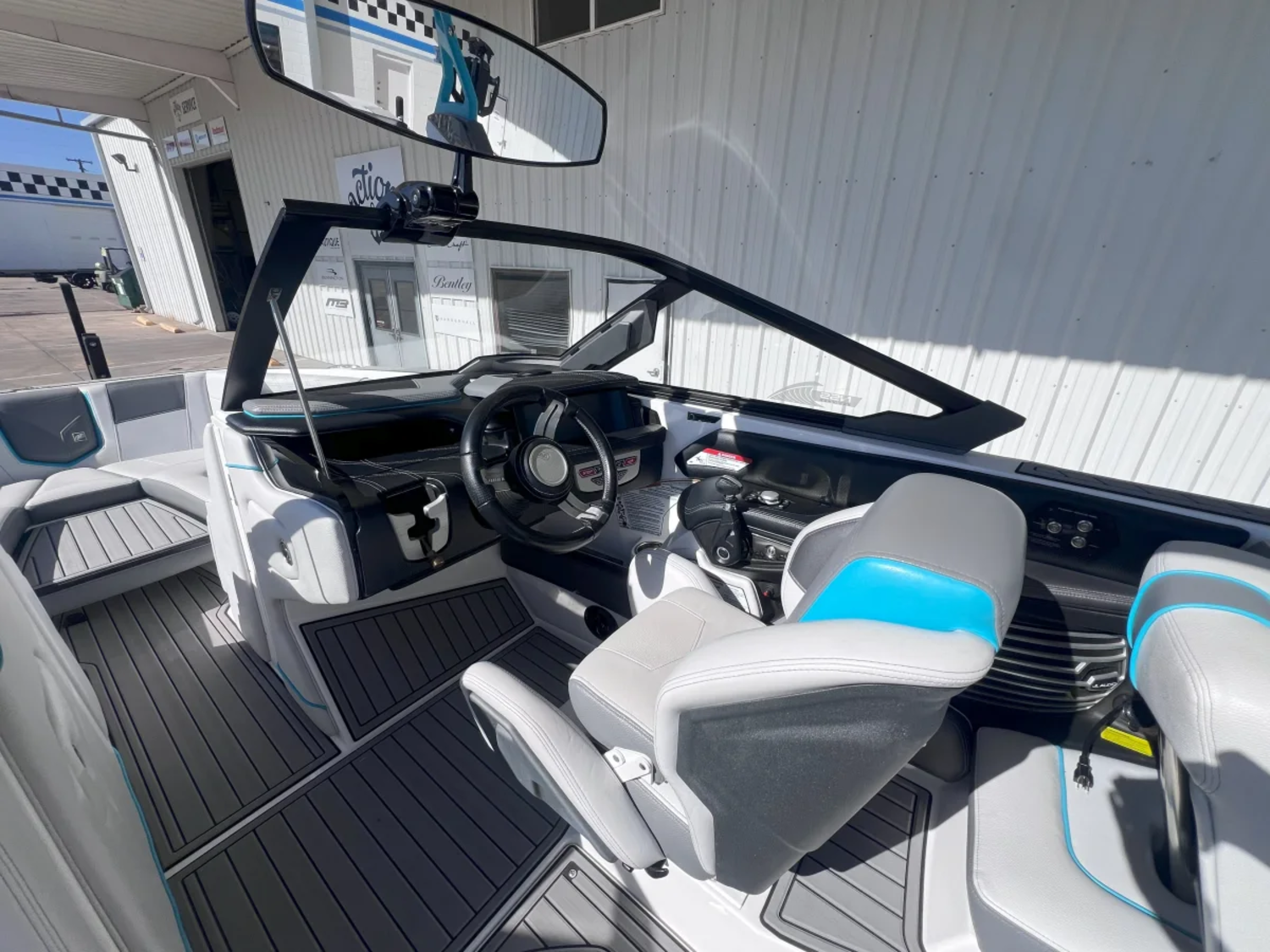 2019 Nautique G23
