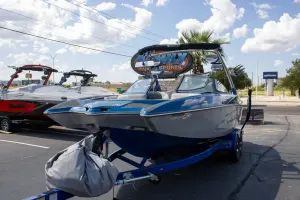 2014-malibu-wakesetter-24-mxz-146987-image1.webp