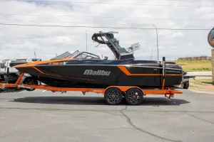 2020-malibu-wakesetter-24-mxz-146988-image0.webp
