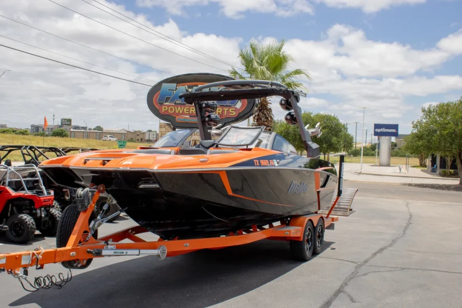 2020-malibu-wakesetter-24-mxz-146988-image1.webp