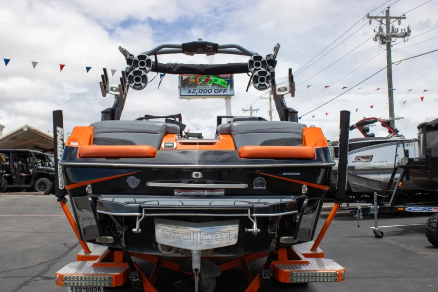 2020-malibu-wakesetter-24-mxz-146988-image6.webp