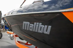 2020-malibu-wakesetter-24-mxz-146988-image8.webp