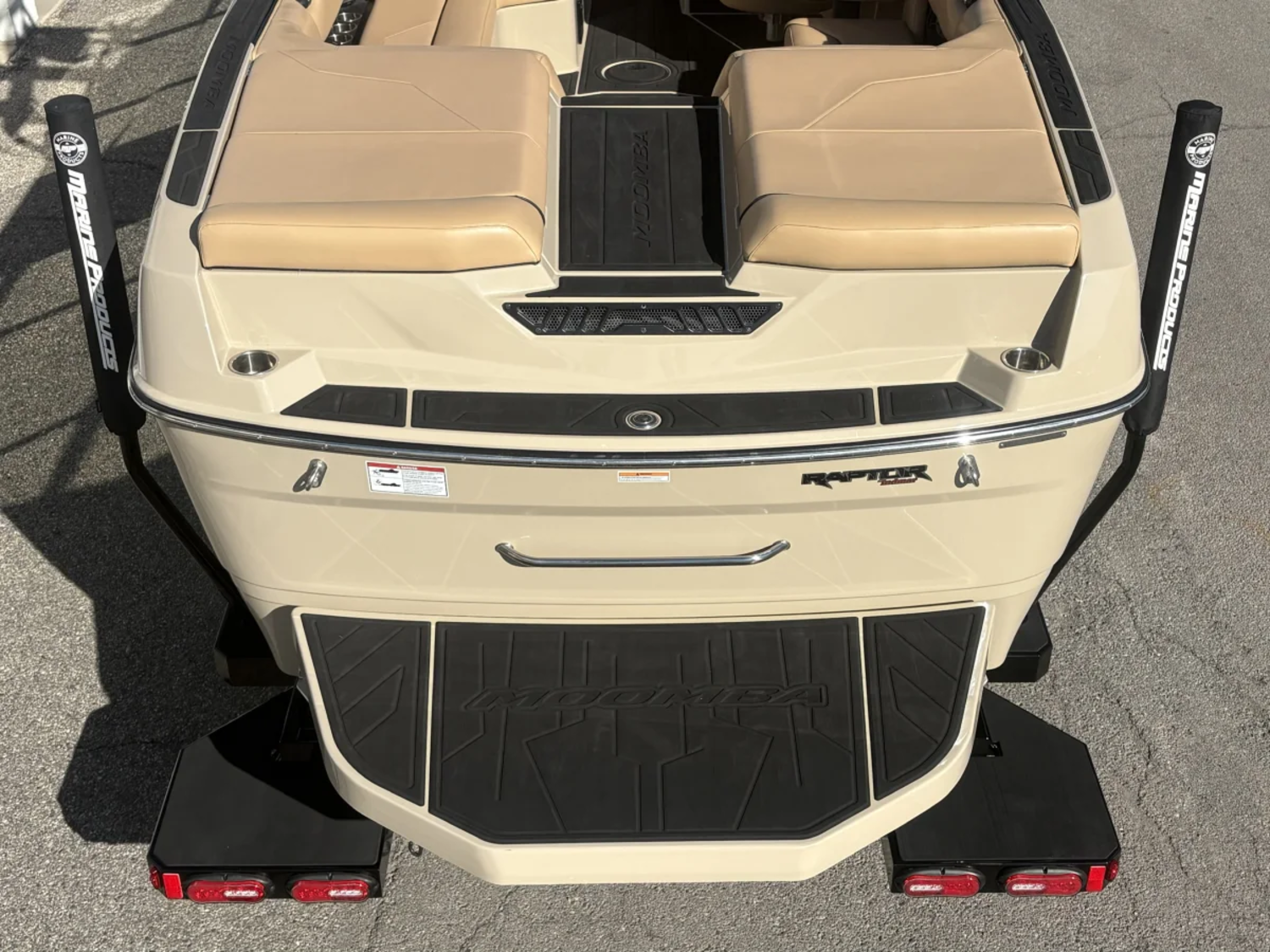 2025 23' Moomba MAX Bowrider