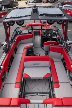 2020-supra-se-146999-image17.webp