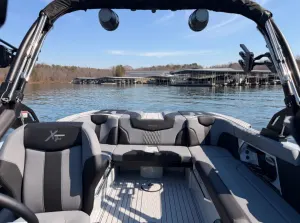 2026-mastercraft-xt22-147002-image3.webp