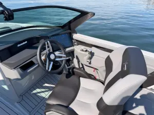 2026-mastercraft-xt22-147002-image5.webp