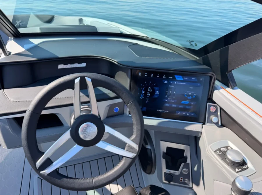 2026-mastercraft-xt22-147002-image6.webp