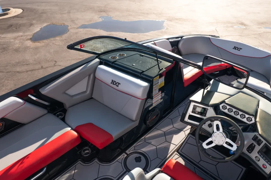 2018-mastercraft-nxt22-147004-image14.webp