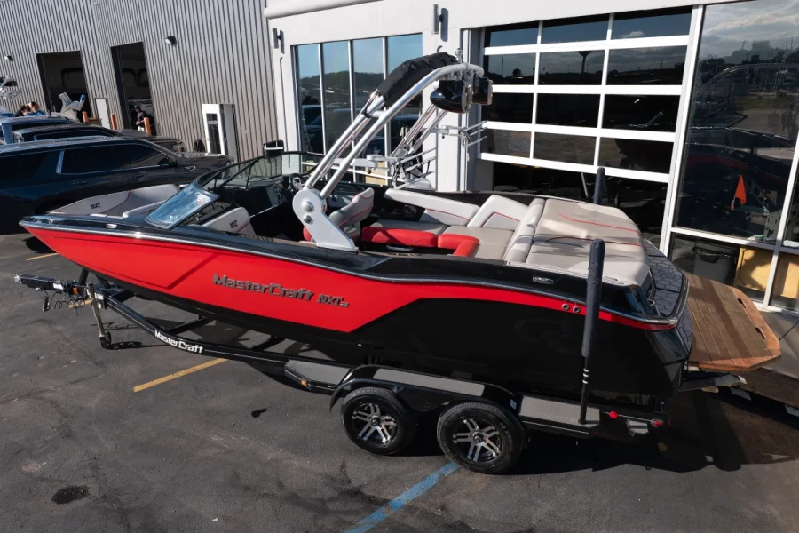 2018-mastercraft-nxt22-147004-image4.webp