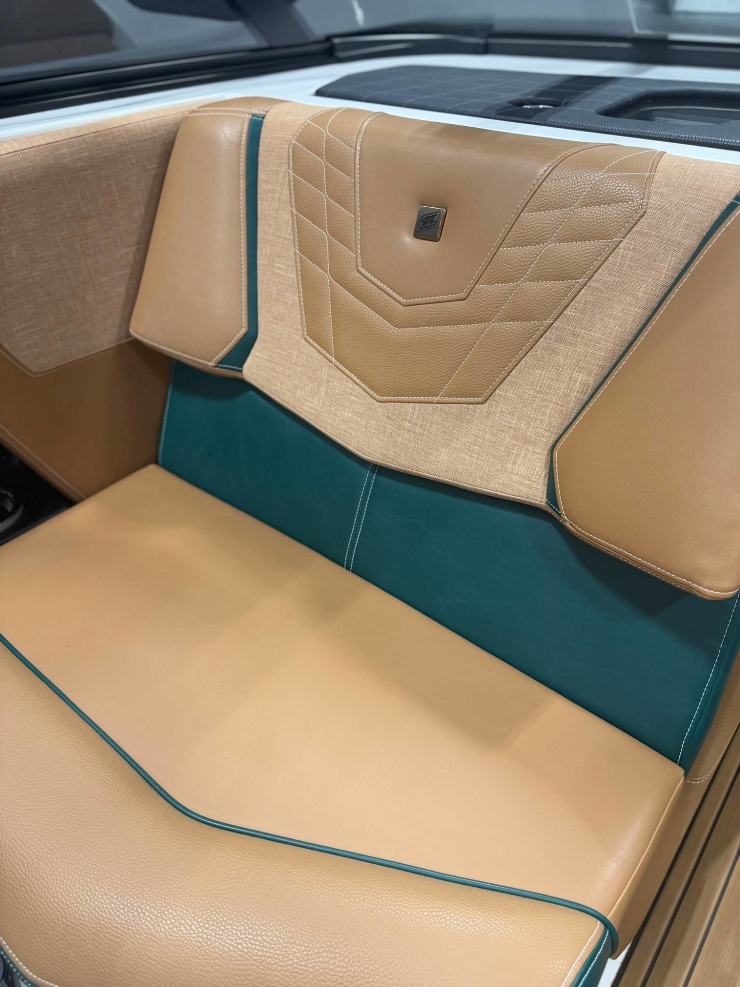 2024 Nautique G25