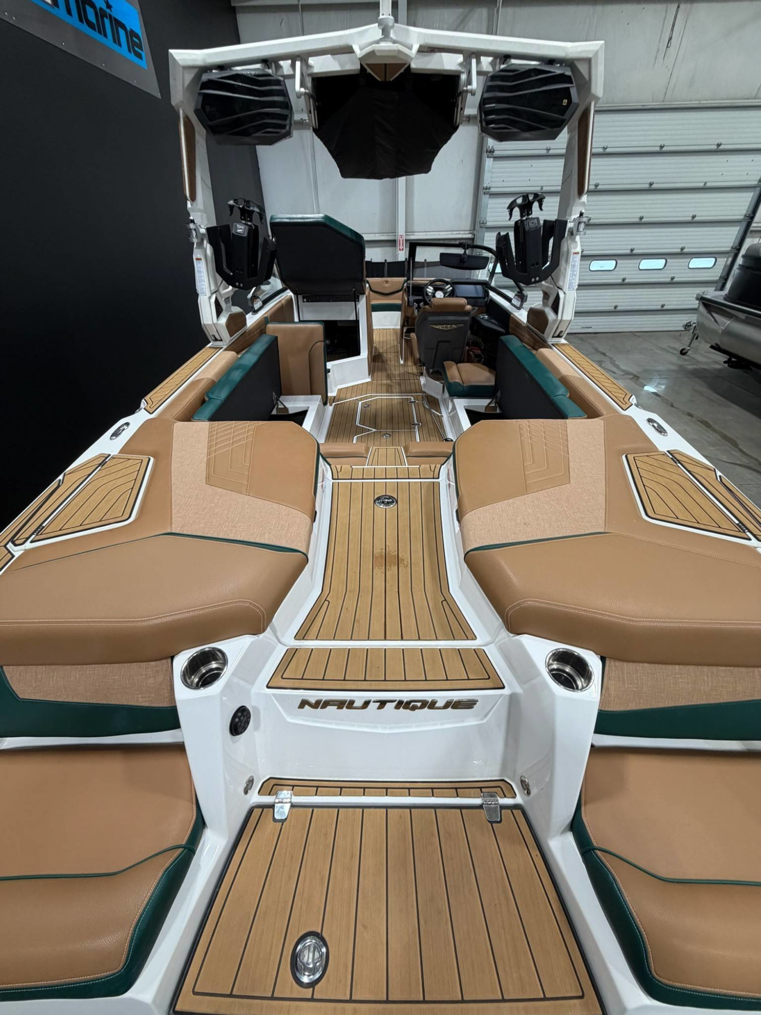 2024 Nautique G25