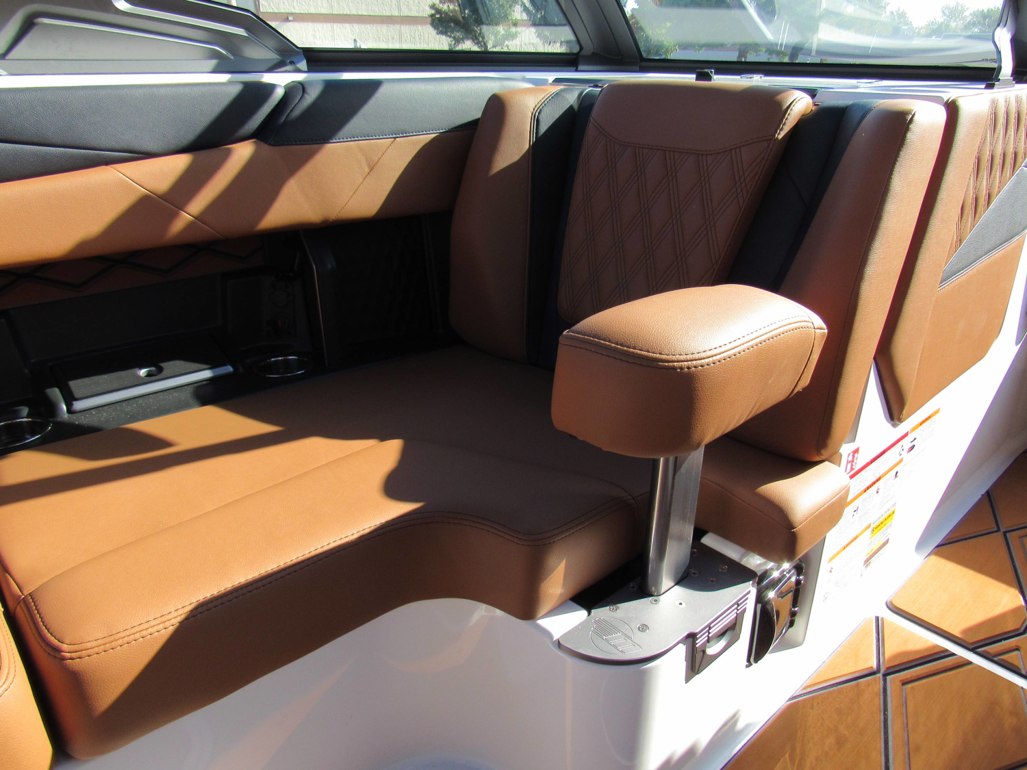 2027 Malibu M230