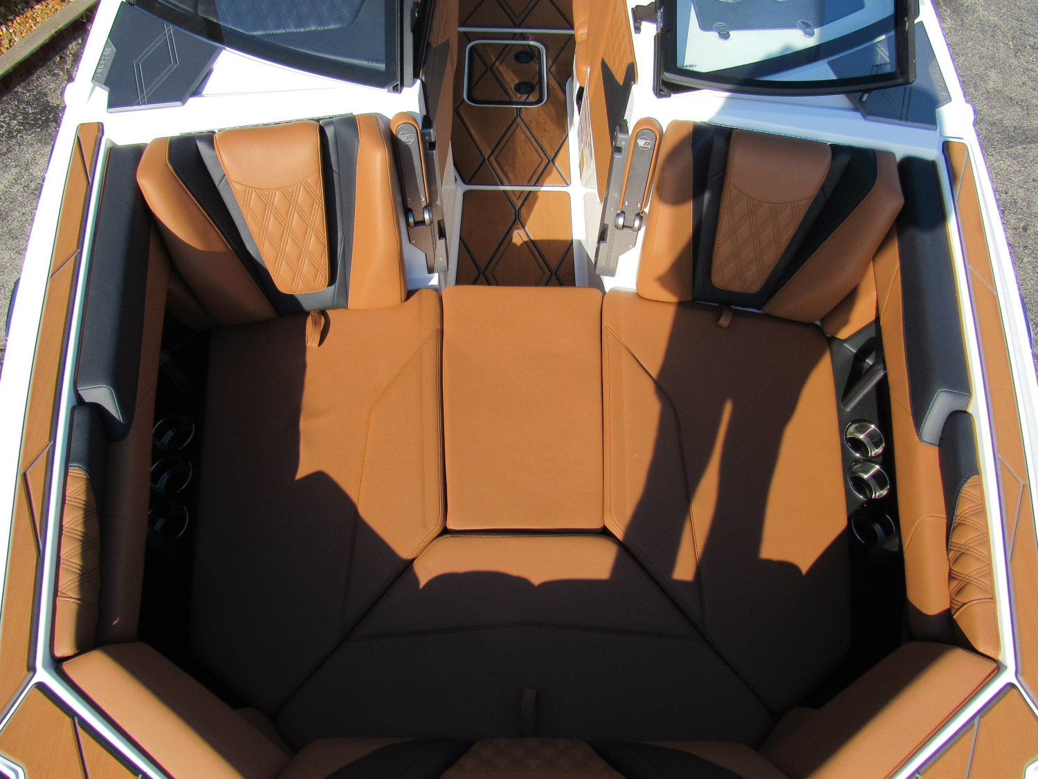 2027 Malibu M230