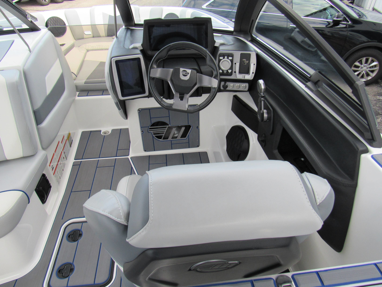 2022 Malibu 24 MXZ
