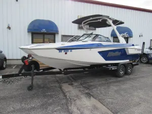 2022-malibu-wakesetter-24-mxz-147773-image1