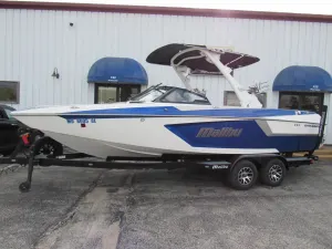 2022-malibu-wakesetter-24-mxz-147773-image2