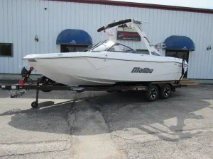 2027-malibu-wakesetter-23-lsv-147774-image1