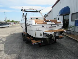 2027-malibu-wakesetter-23-lsv-147774-image4