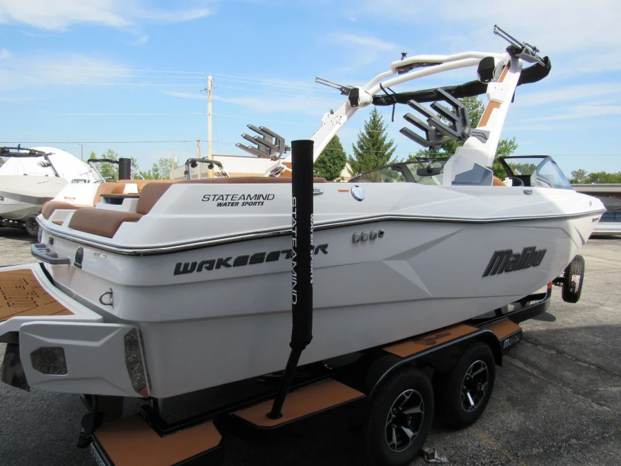 2027-malibu-wakesetter-23-lsv-147774-image6