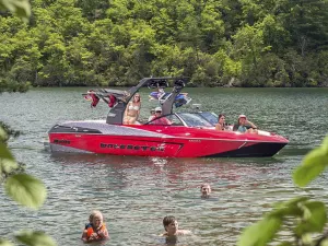 2016-malibu-wakesetter-23-lsv-147776-image1
