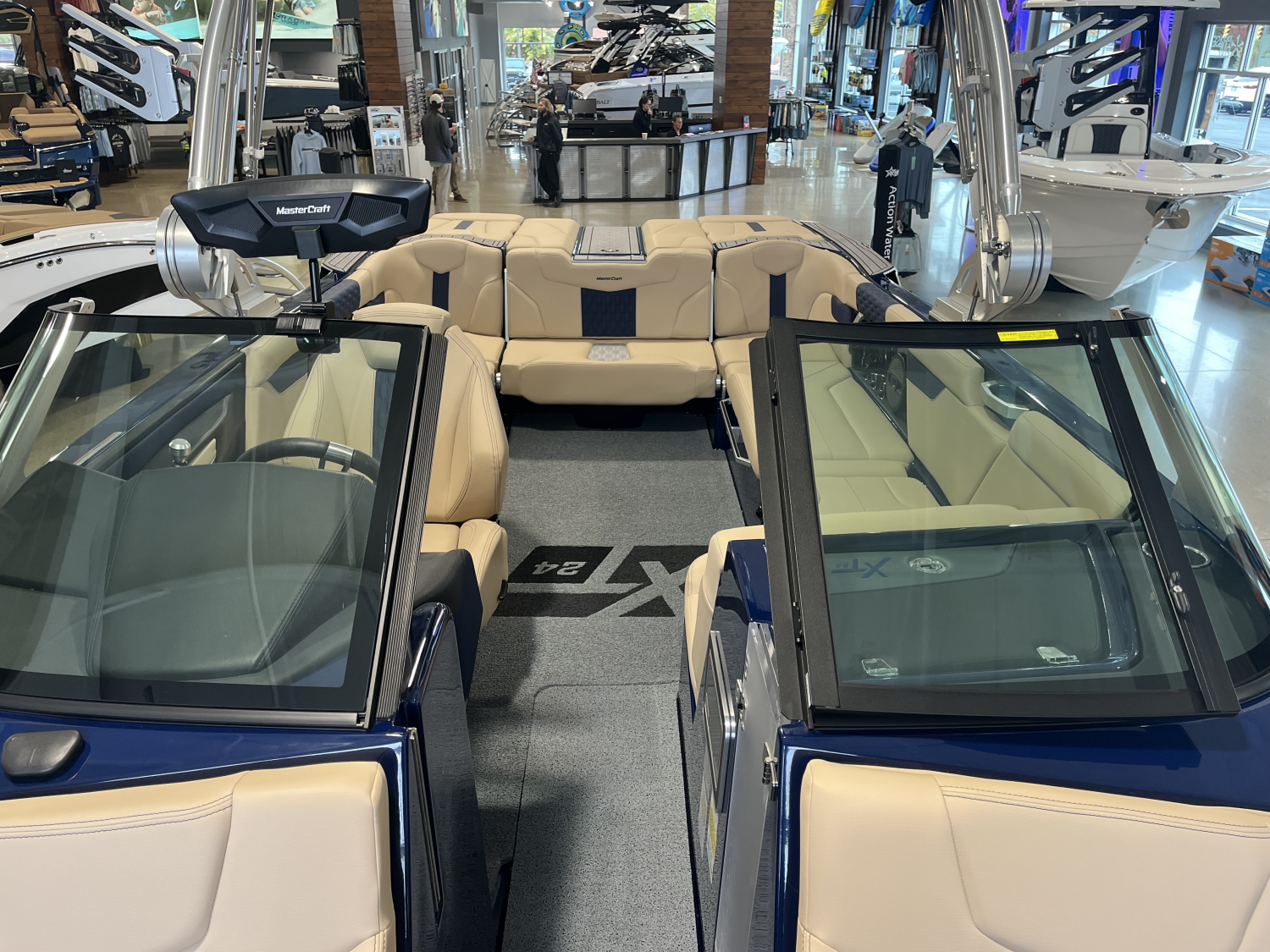 2023 MasterCraft XT24