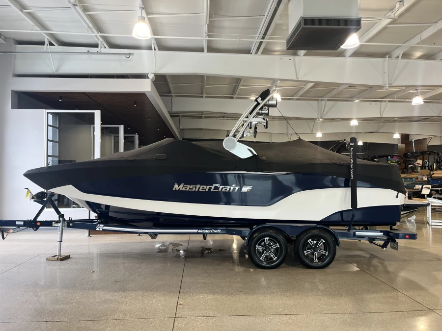 2023-mastercraft-xt24-147786-image13