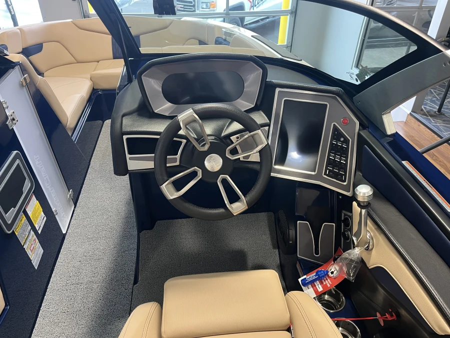 2023-mastercraft-xt24-147786-image8