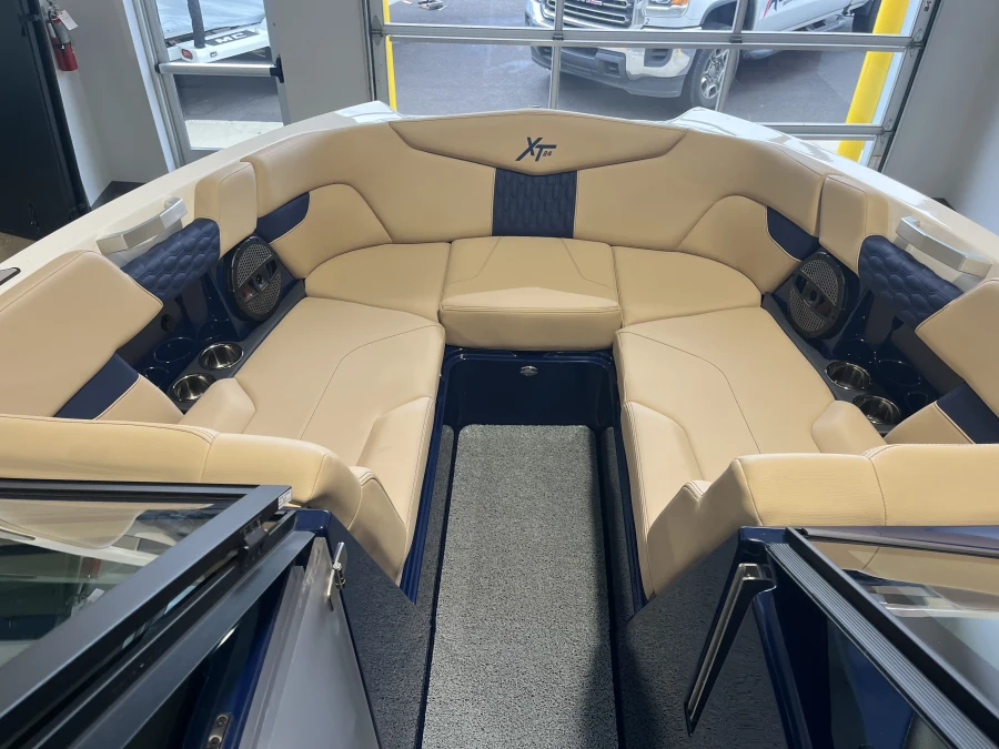 2023-mastercraft-xt24-147786-image9