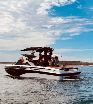 2019-centurion-ri237-147799-image0.webp