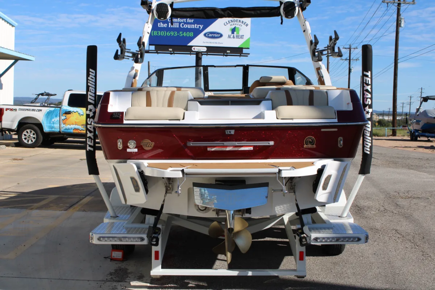 2027 Malibu 22 LSV