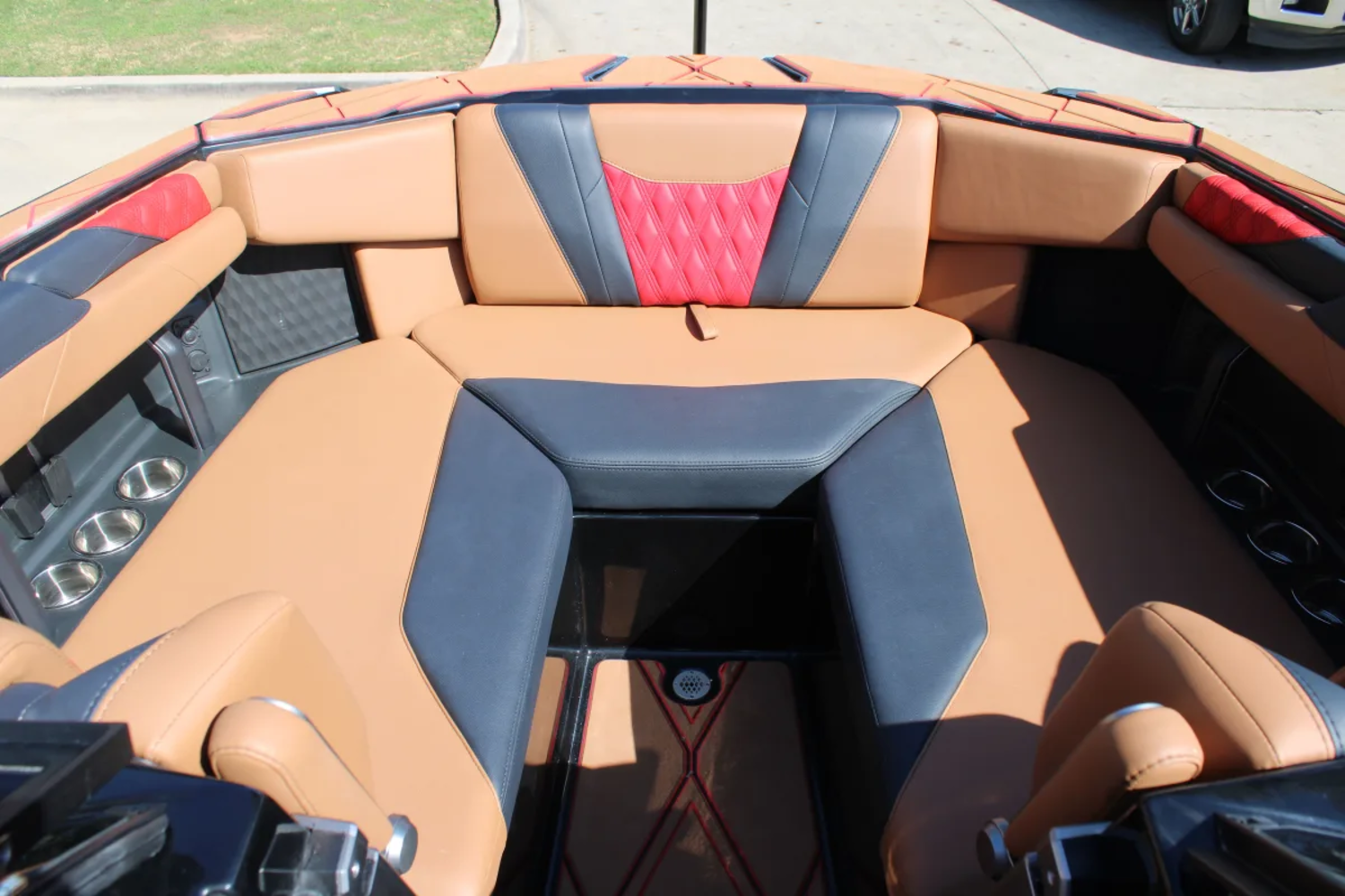 2027 Malibu M230
