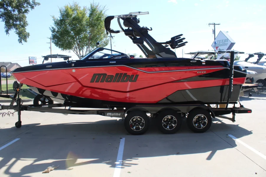 2027-malibu-m230-147808-image4.webp