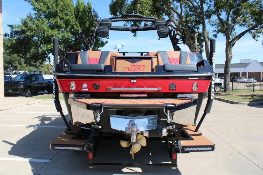2027-malibu-m230-147808-image7.webp