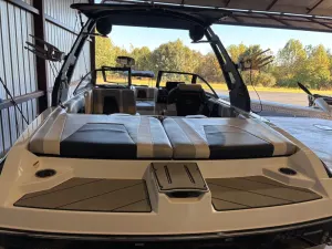 2019-malibu-21-mlx-147817-image12.webp