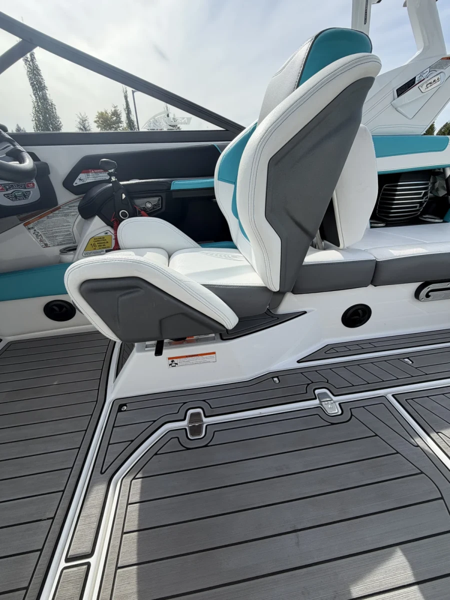 2017-nautique-g23-147827-image16.webp