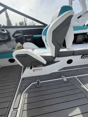 2017-nautique-g23-147827-image16.webp