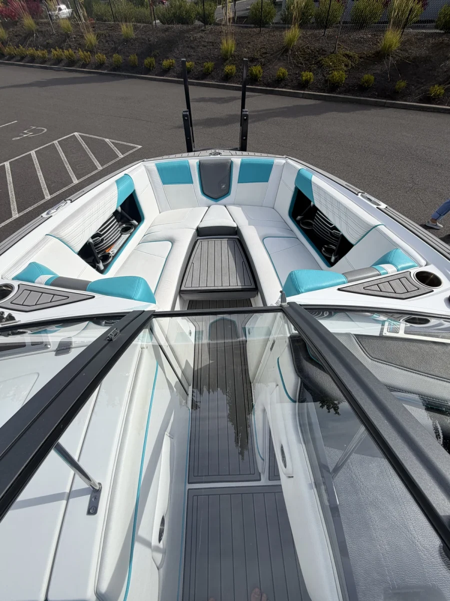 2017-nautique-g23-147827-image7.webp