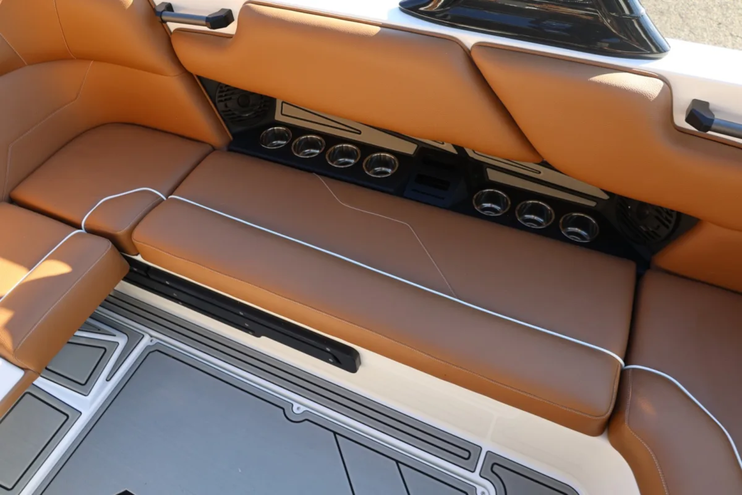 2027 Moomba Max