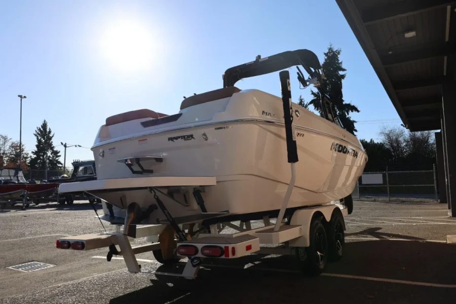 2027-moomba-max-147830-image2.webp