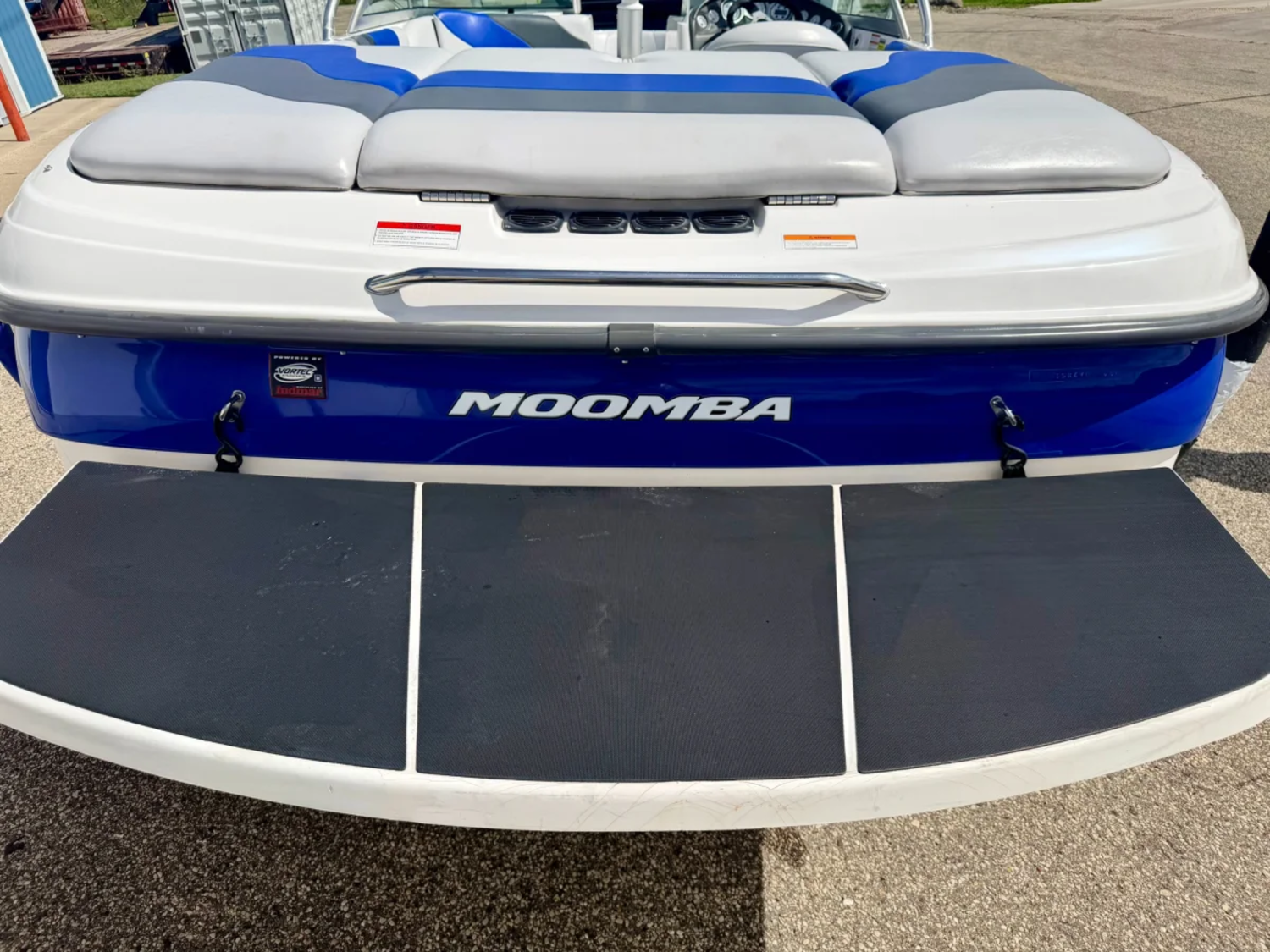 2007 Moomba Boats Outback V