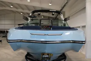 2022-mastercraft-nxt24-147834-image2.webp