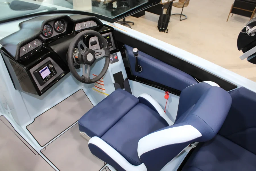 2022-mastercraft-nxt24-147834-image4.webp