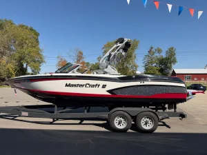 2014-mastercraft-x30-147843-image1