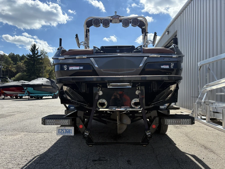 2020-mastercraft-x24-147844-image7
