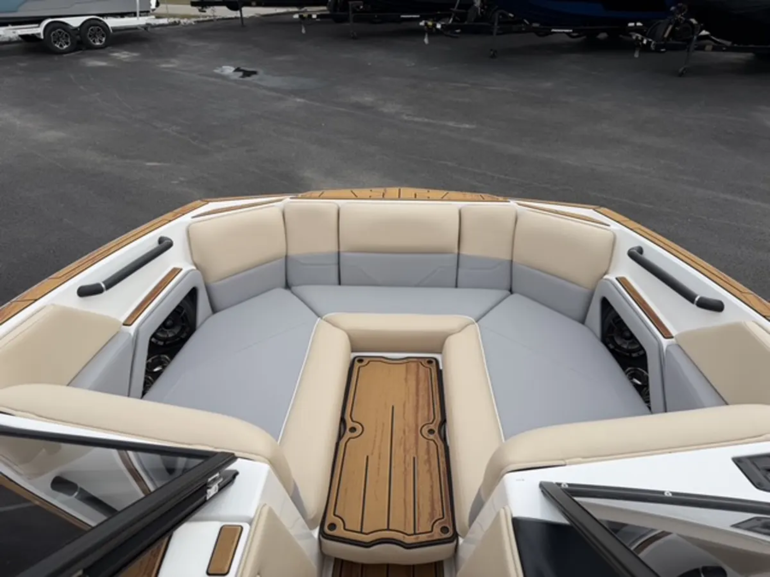 2025 Moomba Max